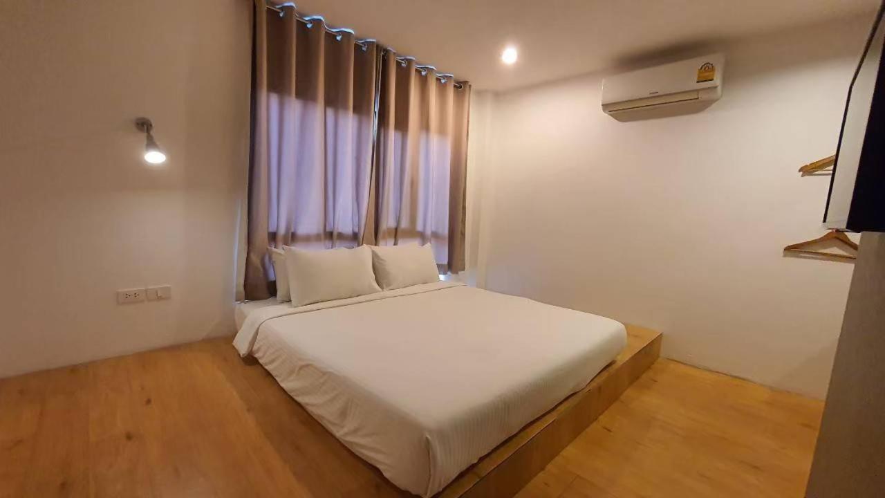 Srianunt Boutique Hotel Buriram Chambre photo