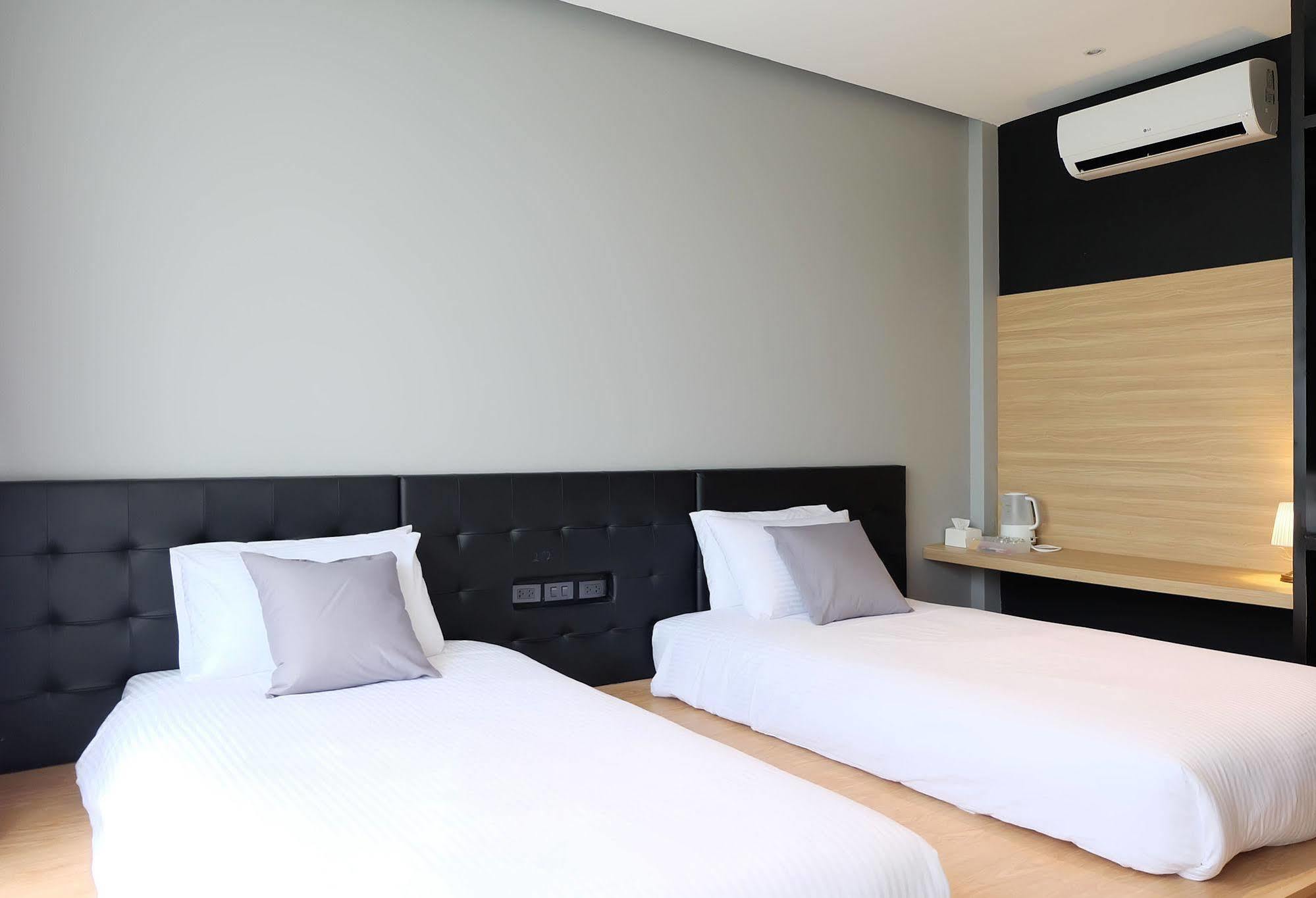 Srianunt Boutique Hotel Buriram Extérieur photo